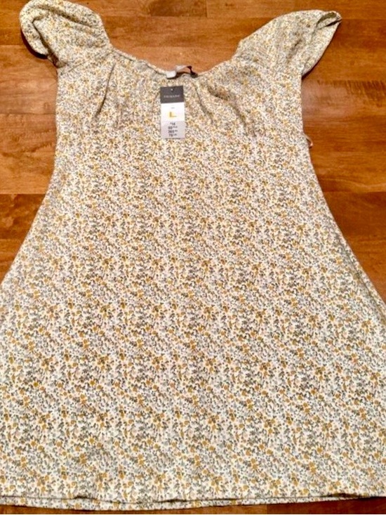 Primark Dresses & Skirts - Beautiful Floral Midi Dress from Primark in Germany Size Large